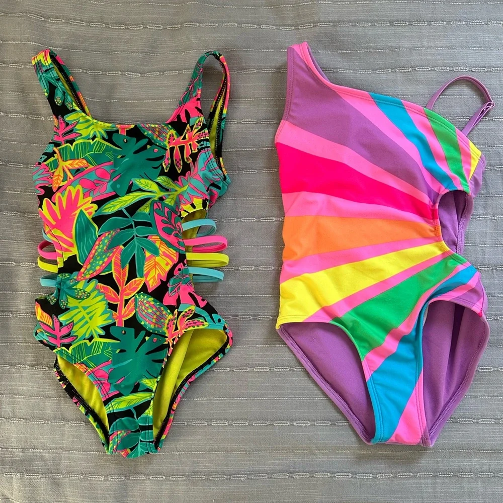 Cat & Jack Set of Two One Piece Swimsuits - Picture 1 of 4